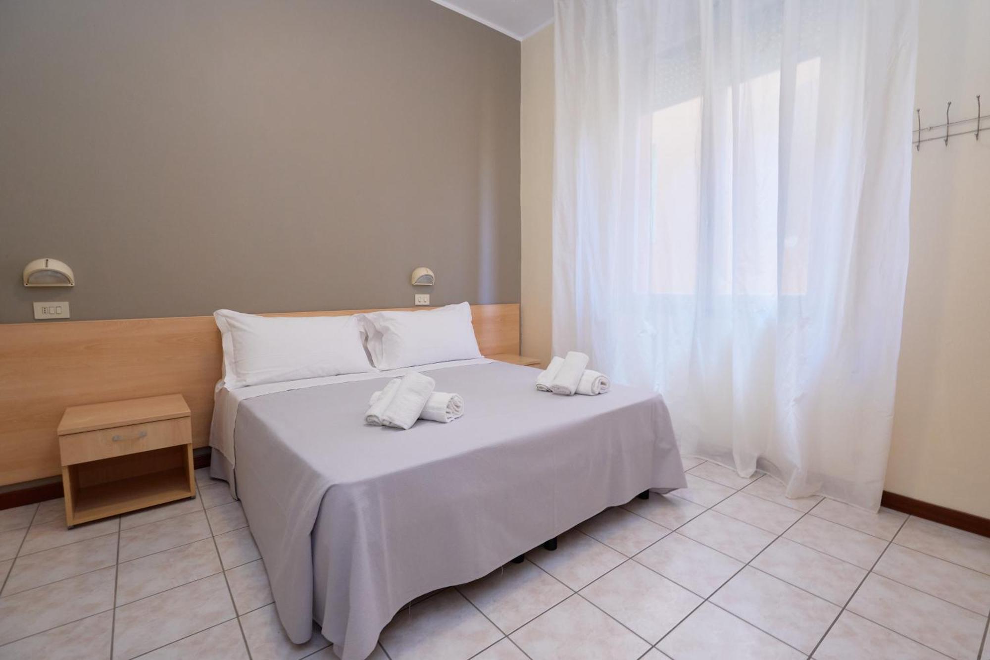 Hotel Jolanda เบลลาเรีย-อีเจอา มารีนา ภายนอก รูปภาพ