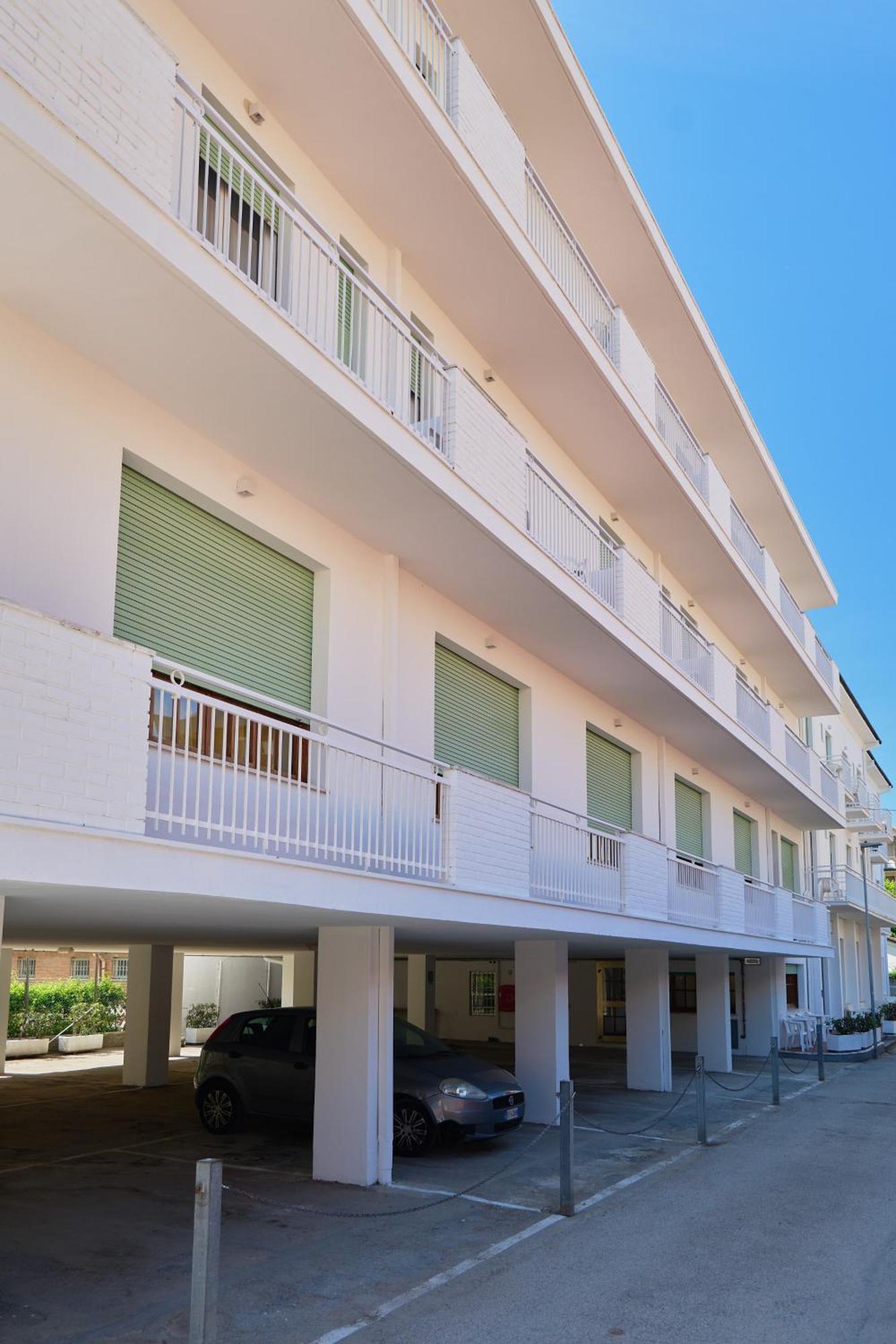Hotel Jolanda เบลลาเรีย-อีเจอา มารีนา ภายนอก รูปภาพ
