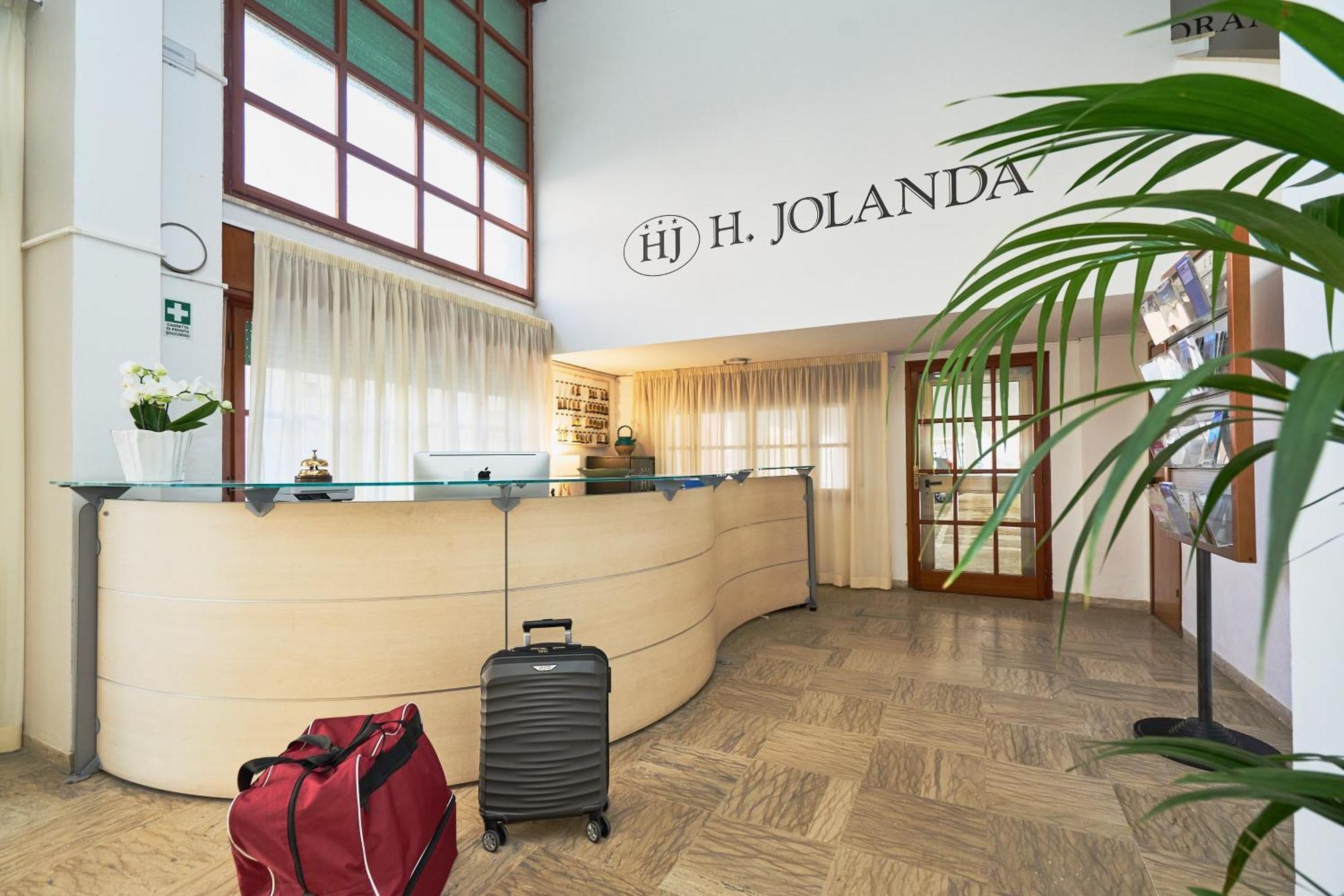 Hotel Jolanda เบลลาเรีย-อีเจอา มารีนา ภายนอก รูปภาพ